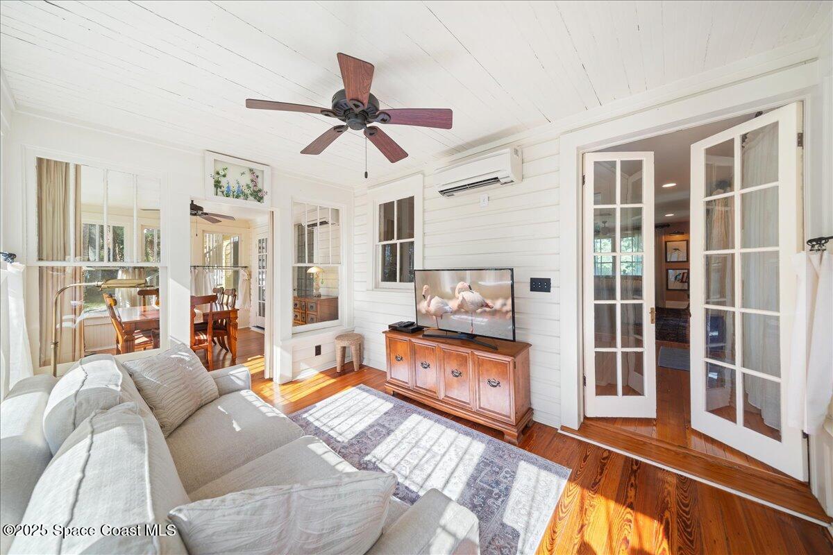 241 Indian River Drive Cocoa, FL 32922 - Photo 23 of 133 15-B1-Sunroom