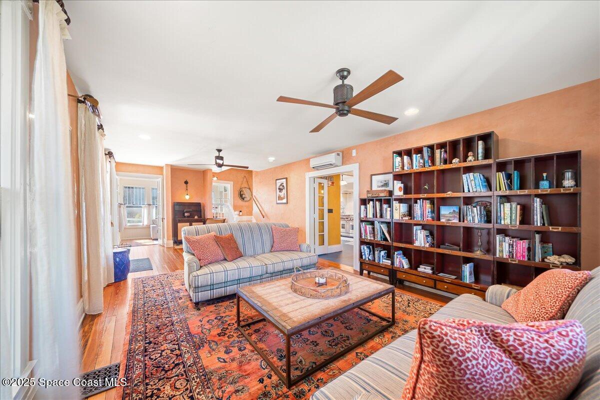 241 Indian River Drive Cocoa, FL 32922 - Photo 10 of 133 6-B1-Great Room