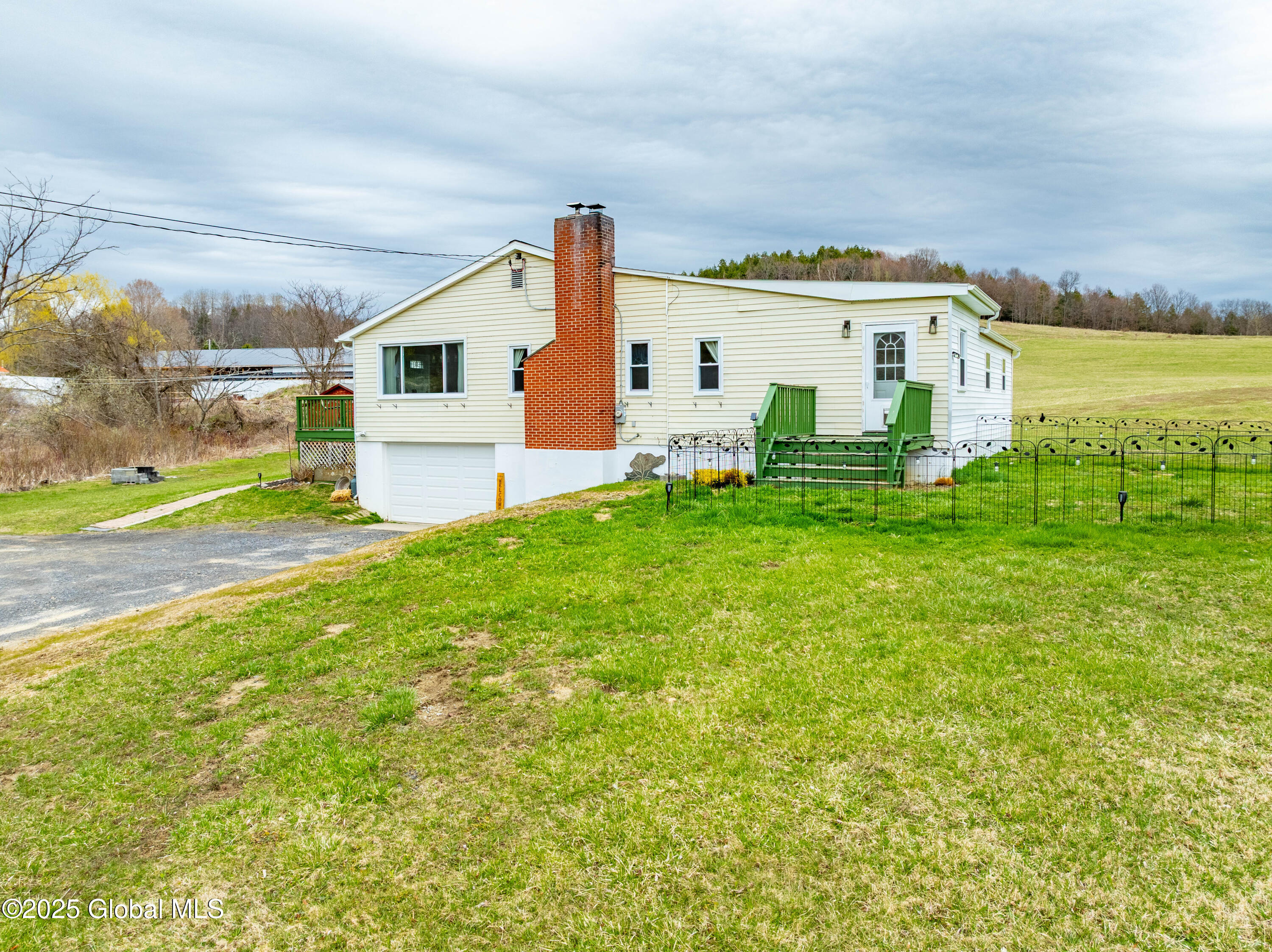 290 Borst Road Seward, NY 12043 - Photo 4 of 45 3 (1)