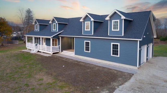 $949,900 | 42 Durham Road, Freeport, ME 04032