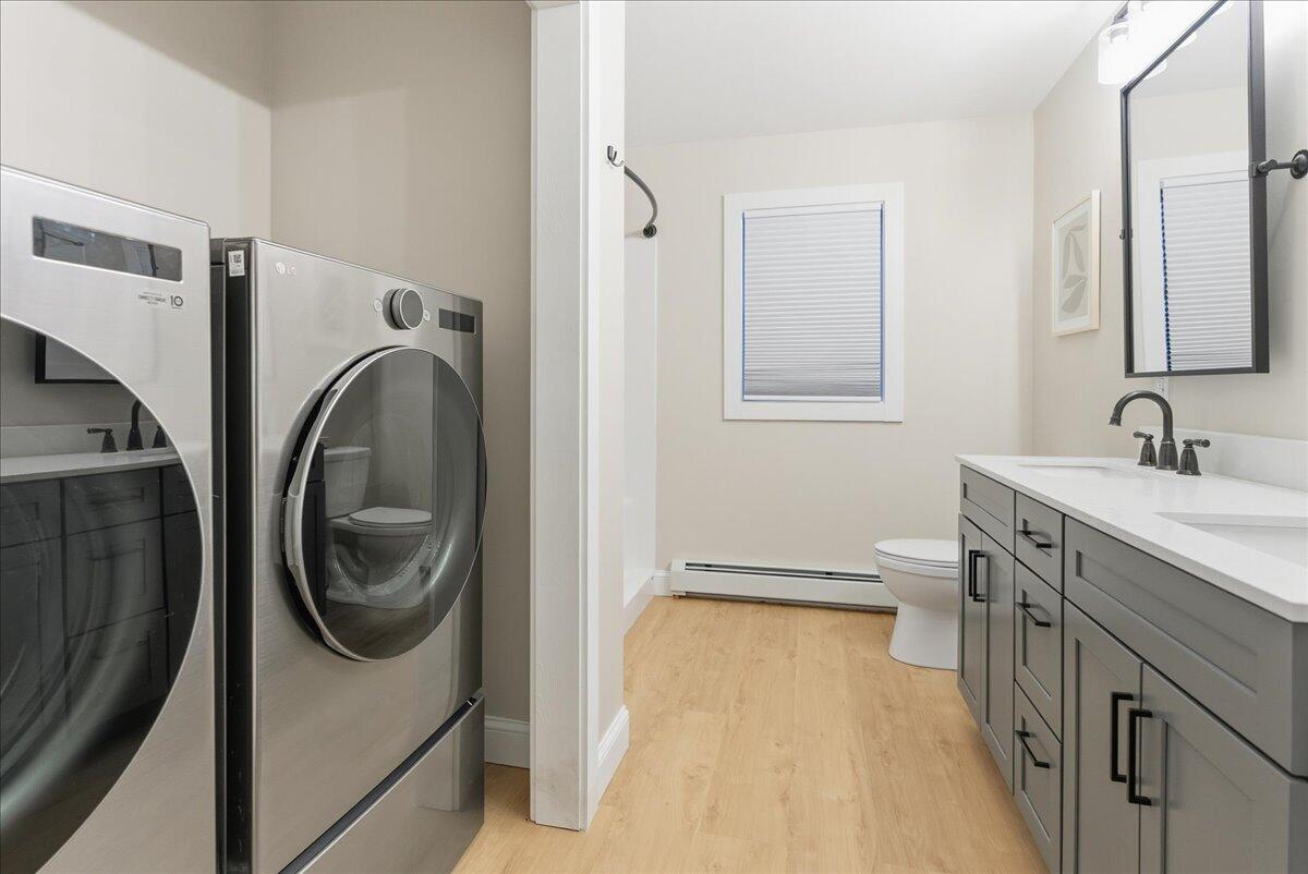 42 Durham Road Freeport, ME 04032 - Photo 21 of 46 Primary Suite Bath