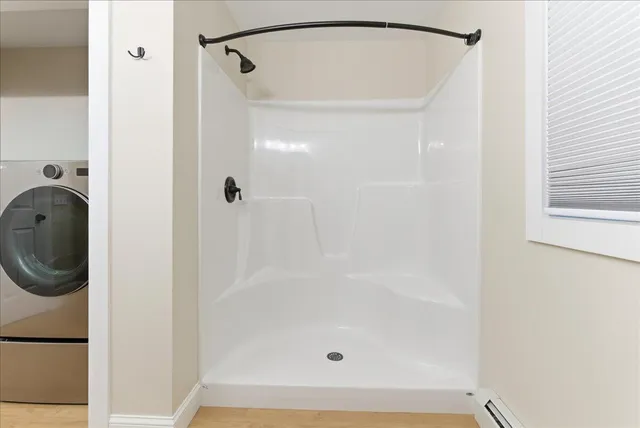 $949,900 | 42 Durham Road, Freeport, ME 04032