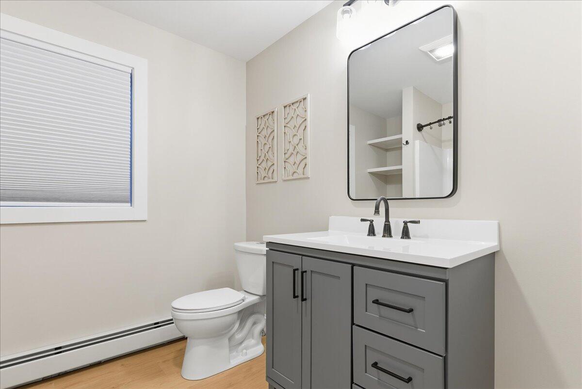 42 Durham Road Freeport, ME 04032 - Photo 28 of 46 Upstairs Bath