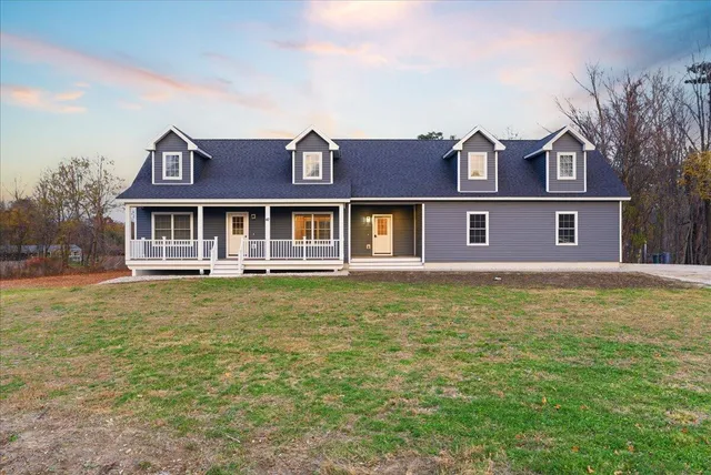 $949,900 | 42 Durham Road, Freeport, ME 04032