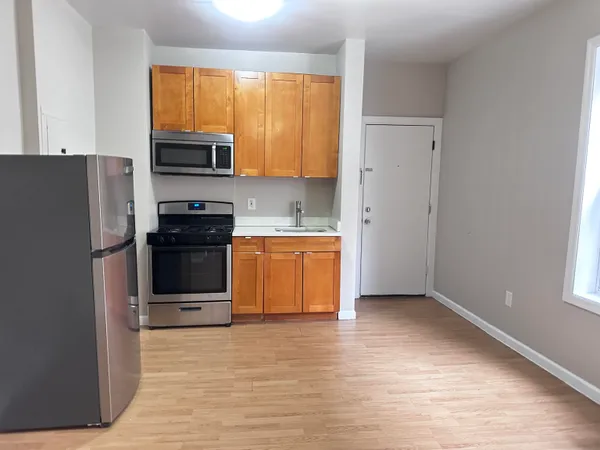$1,895 | 160 Vroom Street, Unit 47, Jersey City, NJ 07306