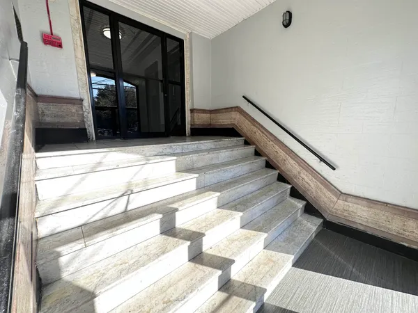 $1,895 | 160 Vroom Street, Unit 47, Jersey City, NJ 07306