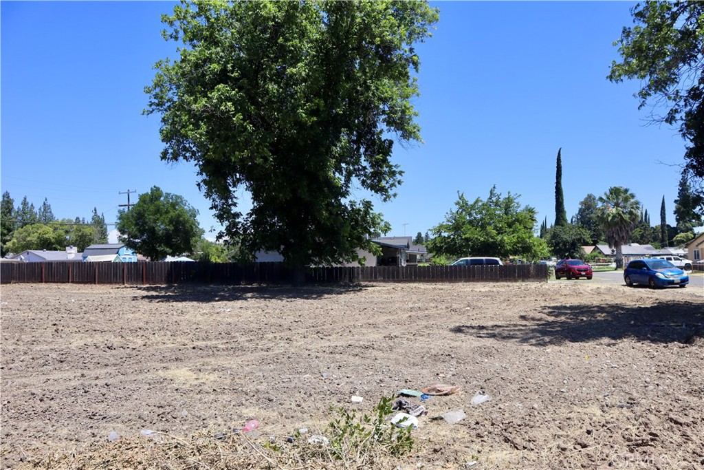 3454 G Street Merced, CA 95340 - Photo 11 of 16 a street view with residential house