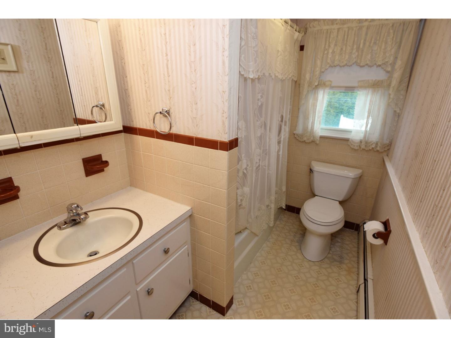 1178 North Valley Road Pottstown, PA 19464 - Photo 17 of 25 Gallery Image 17
