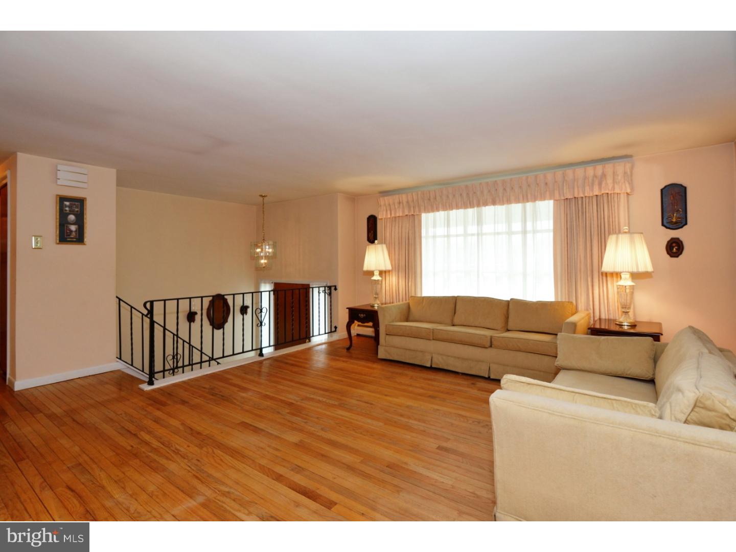 1178 North Valley Road Pottstown, PA 19464 - Photo 3 of 25 Gallery Image 3