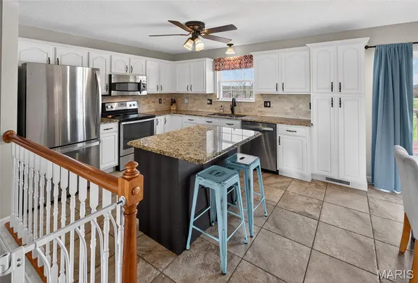 $419,900 | 111 Paul Dow Road, Oak Ridge, MO 63769