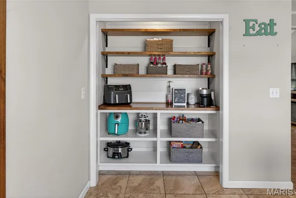 $419,900 | 111 Paul Dow Road, Oak Ridge, MO 63769