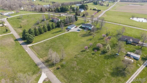 $419,900 | 111 Paul Dow Road, Oak Ridge, MO 63769