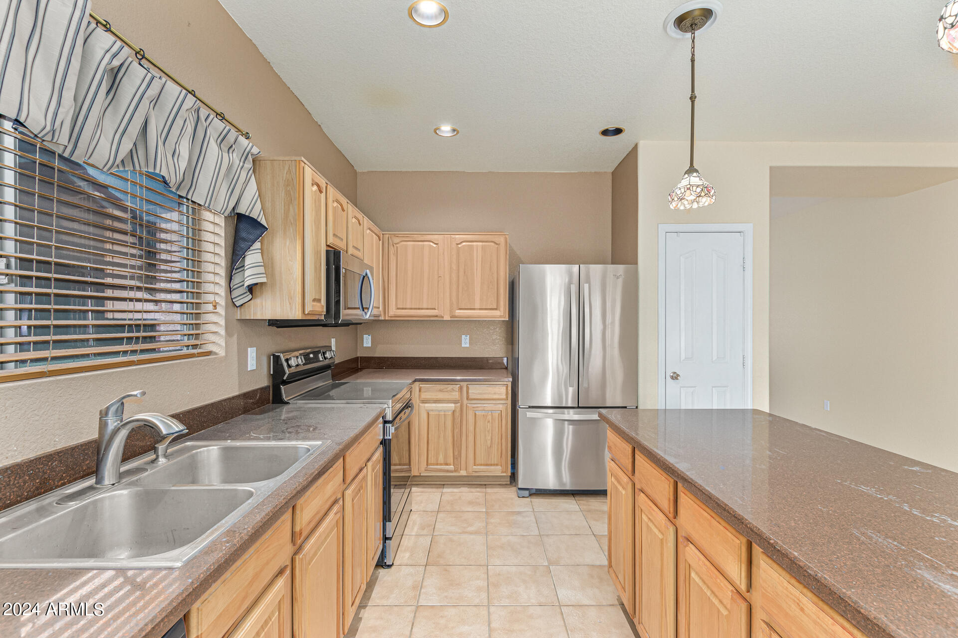 3759 East Orchid Lane Gilbert, AZ 85296 - Photo 11 of 31 16 - Orchid