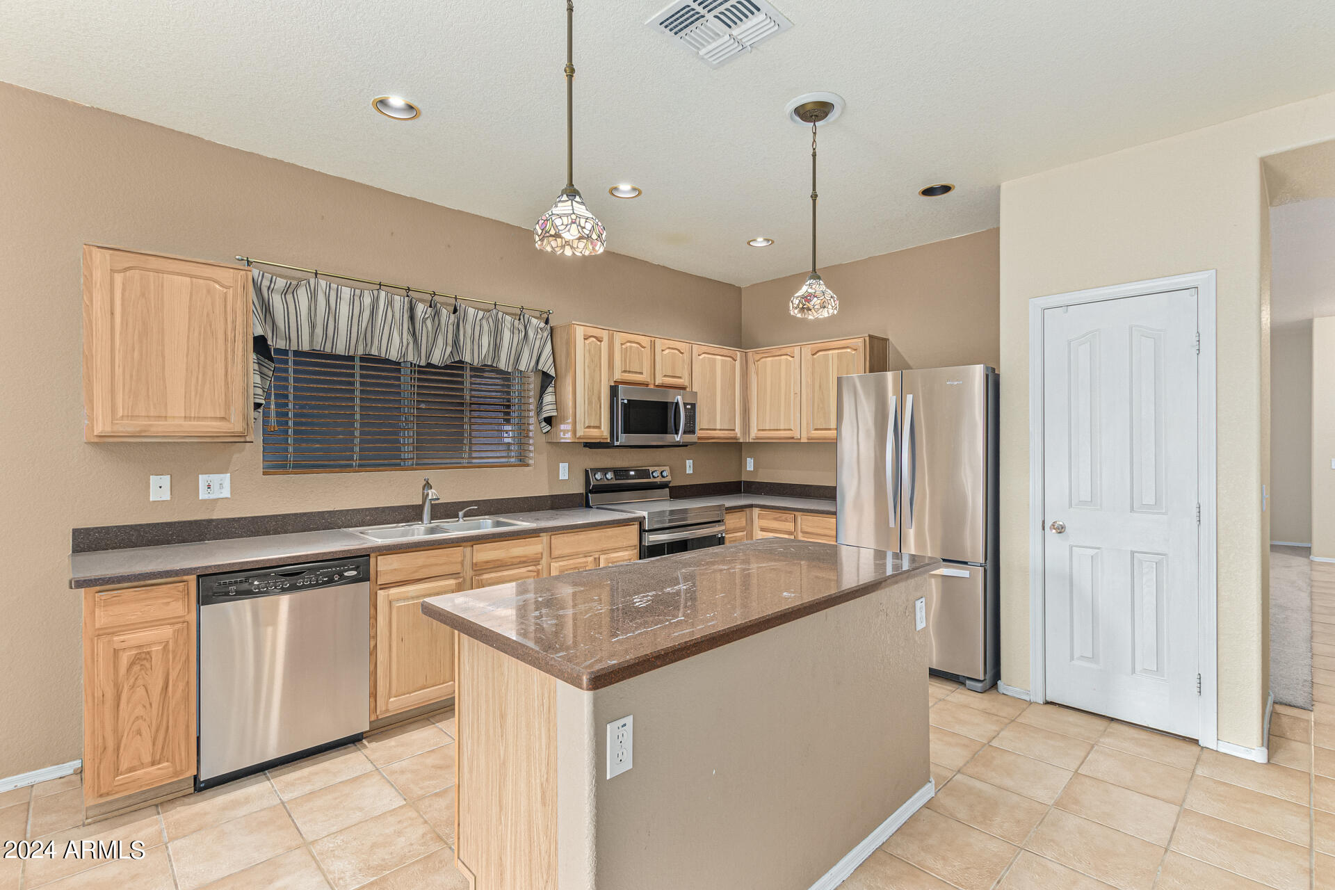 3759 East Orchid Lane Gilbert, AZ 85296 - Photo 10 of 31 15 - Orchid