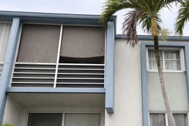 $315,000 | 8758 Southwest 12th Street, Unit 206, Miami, FL 33174