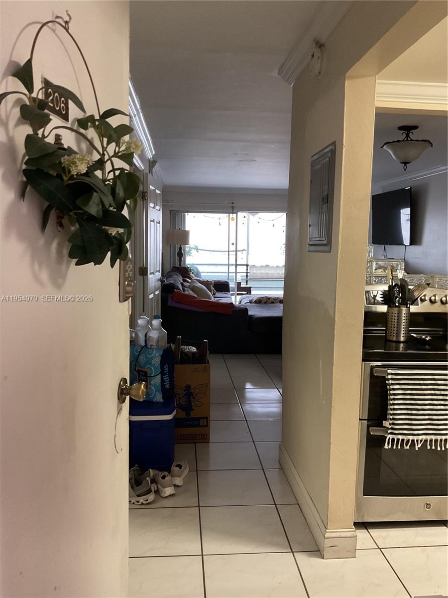 8758 Southwest 12th Street, Unit 206 Miami, FL 33174 - Photo 4 of 27