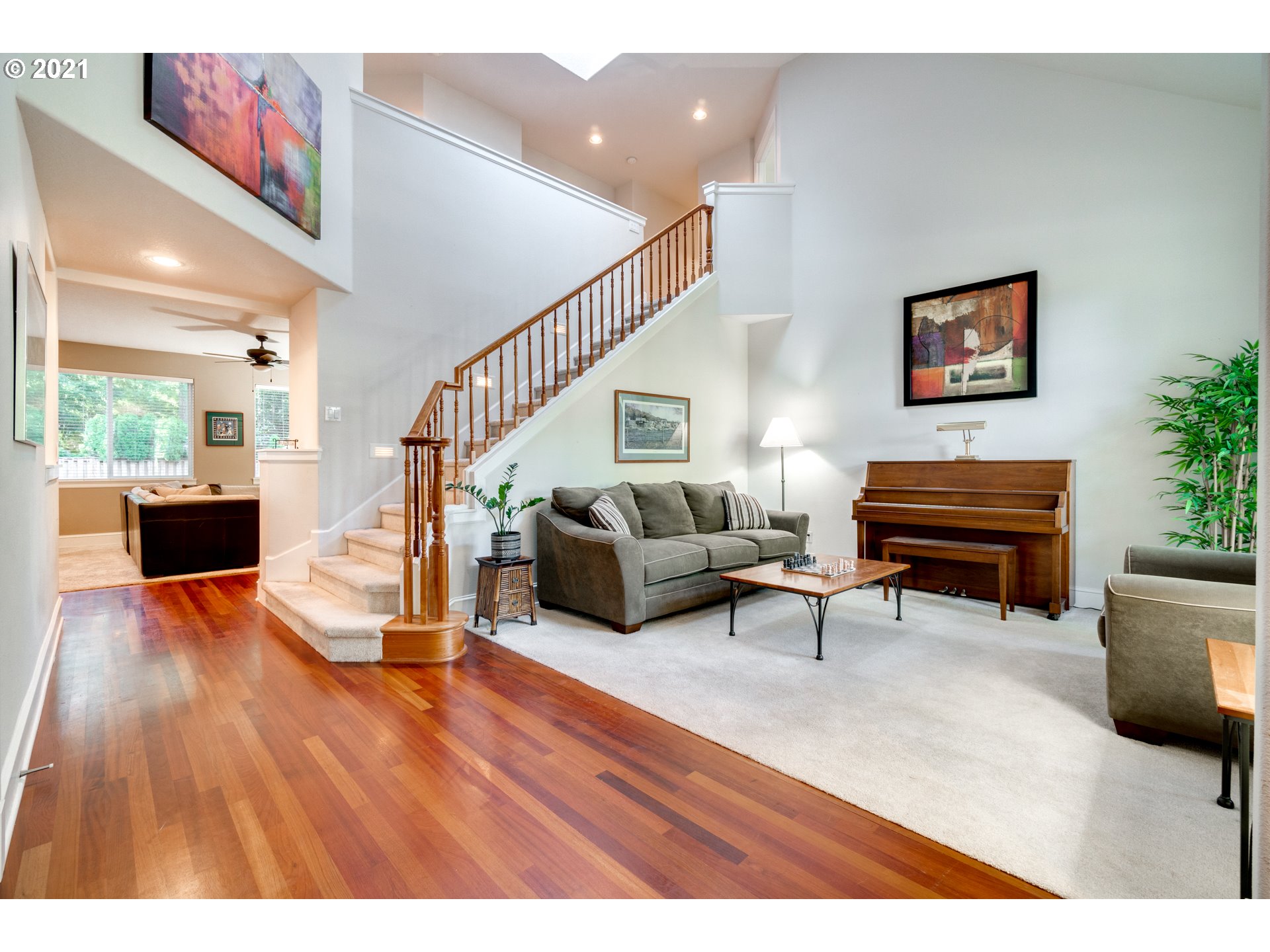 11058 Southwest Oneida Street Tualatin, OR 97062 - Photo 3 of 26