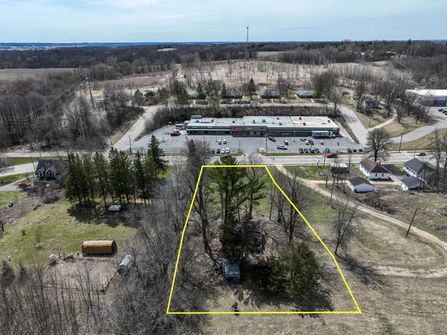 $90,000 | 166 East Main Street, Ellsworth, WI 54011