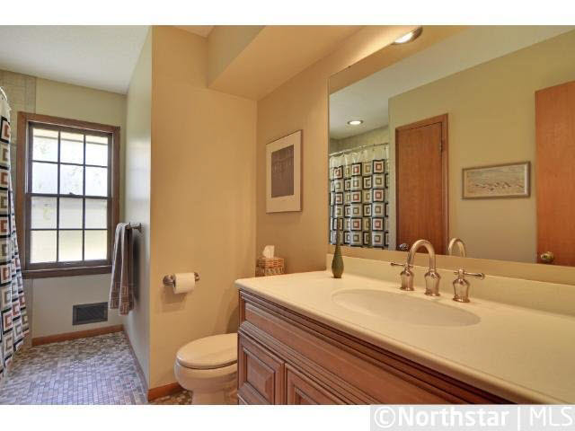 9172 Toledo Road Bloomington, MN 55437 - Photo 12 of 18