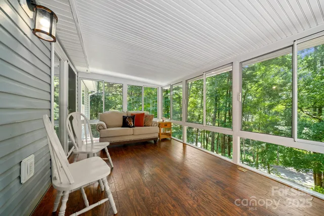 $600,000 | 701 Salisbury Road, Hendersonville, NC 28792