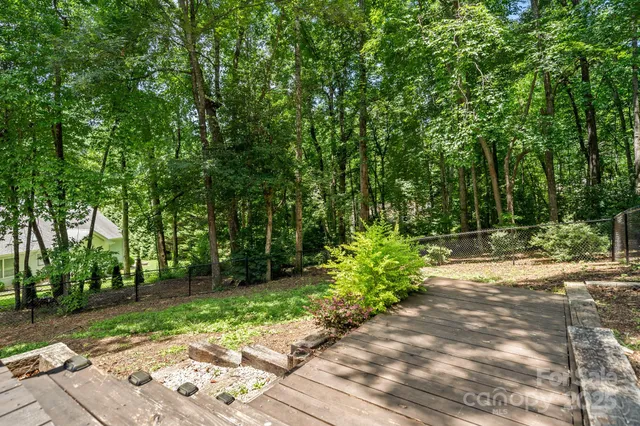 $600,000 | 701 Salisbury Road, Hendersonville, NC 28792