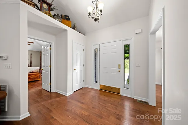 $600,000 | 701 Salisbury Road, Hendersonville, NC 28792