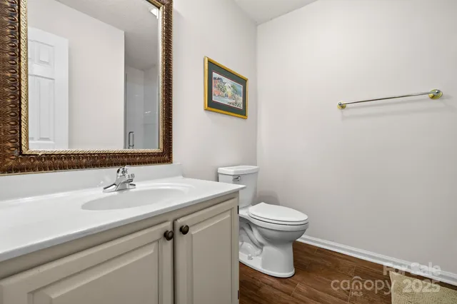 $600,000 | 701 Salisbury Road, Hendersonville, NC 28792