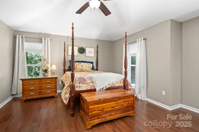 $600,000 | 701 Salisbury Road, Hendersonville, NC 28792