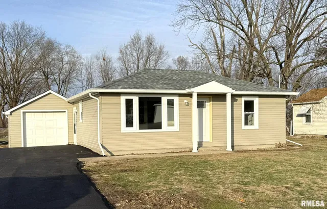$199,900 | 601 Glenway Avenue, Knoxville, IL 61448