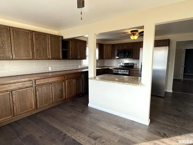 $199,900 | 601 Glenway Avenue, Knoxville, IL 61448