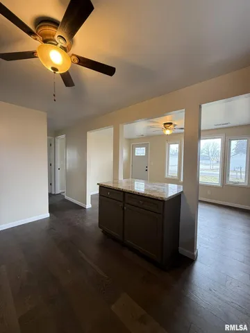 $199,900 | 601 Glenway Avenue, Knoxville, IL 61448