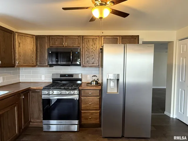 $199,900 | 601 Glenway Avenue, Knoxville, IL 61448