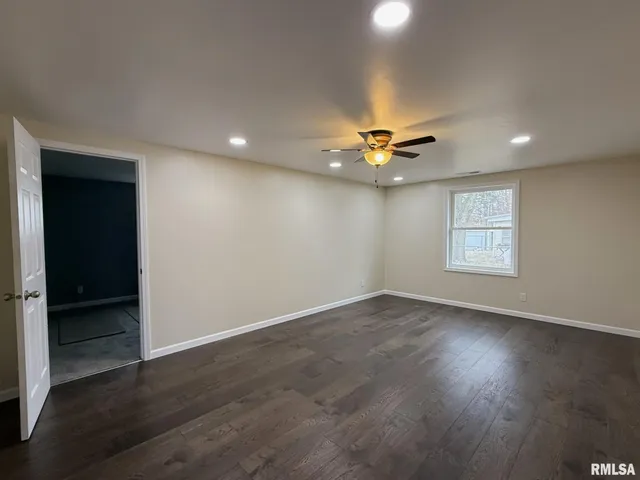 $199,900 | 601 Glenway Avenue, Knoxville, IL 61448