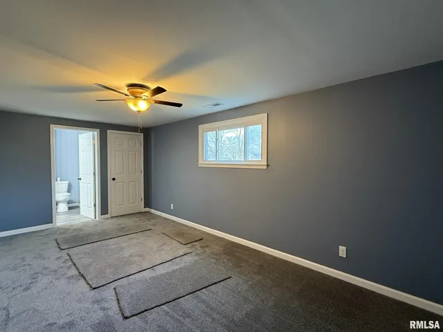 $199,900 | 601 Glenway Avenue, Knoxville, IL 61448