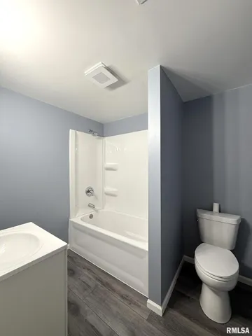 $199,900 | 601 Glenway Avenue, Knoxville, IL 61448