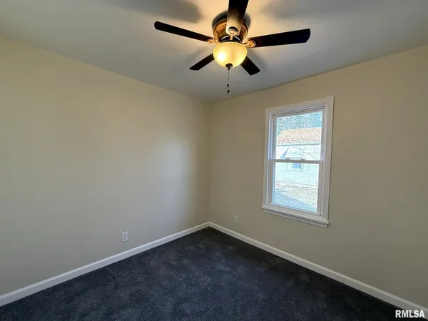 $199,900 | 601 Glenway Avenue, Knoxville, IL 61448