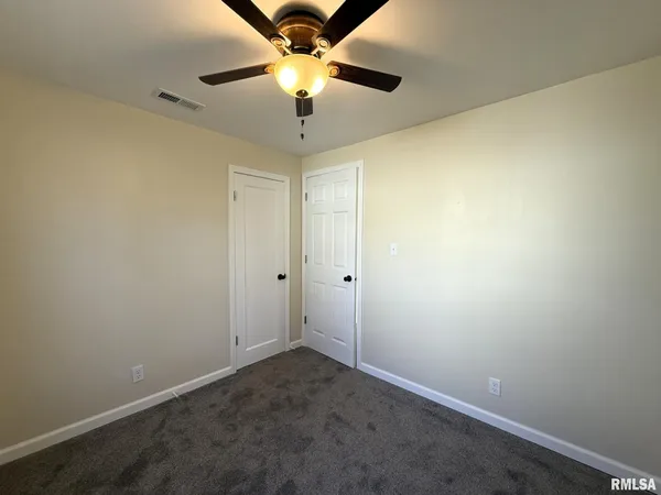 $199,900 | 601 Glenway Avenue, Knoxville, IL 61448