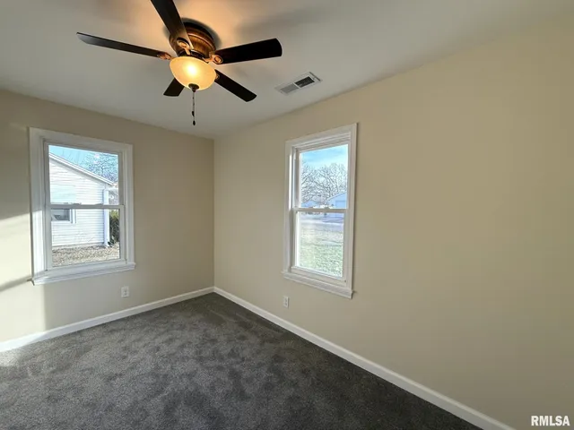 $199,900 | 601 Glenway Avenue, Knoxville, IL 61448