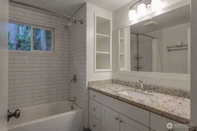 $4,500 | 500 Mt Defiance Circle Southwest, Issaquah, WA 98027