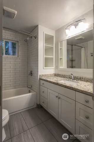 $4,500 | 500 Mt Defiance Circle Southwest, Issaquah, WA 98027