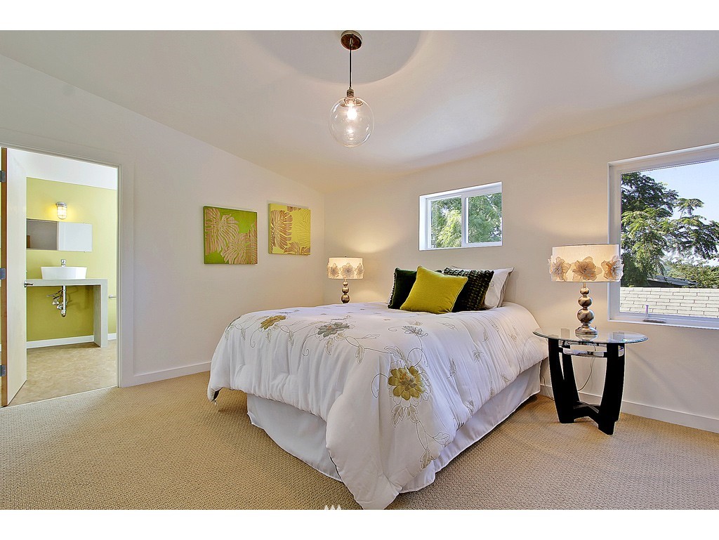 2336 North 58th Street Seattle, WA 98103 - Photo 9 of 15 Gallery Image 9