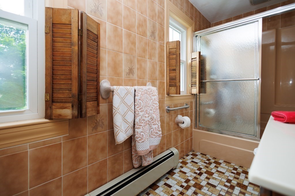268 Beverly Road Worcester, MA 01605 - Photo 19 of 28 a bathroom with a shower