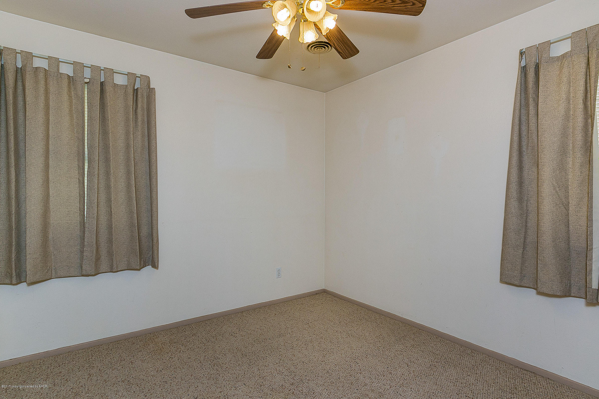 1208 Pecan Street Amarillo, TX 79107 - Photo 11 of 17 011_Bedroom 2