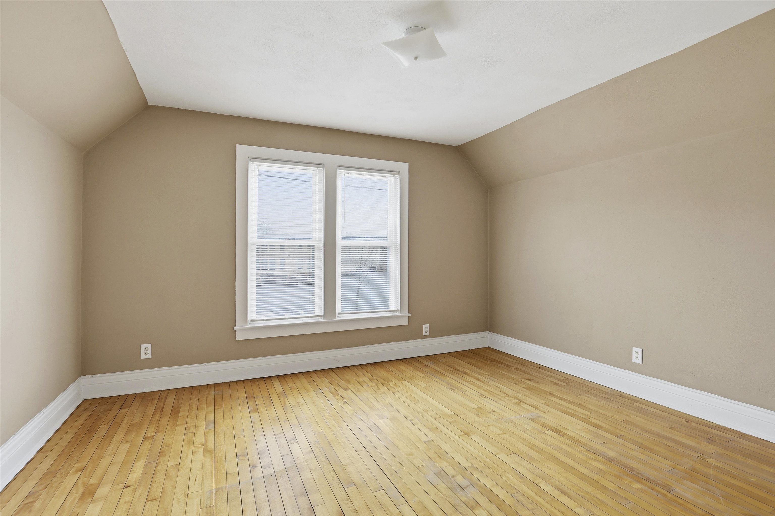 1310 South Madison Street Appleton, WI 54915 - Photo 26 of 32