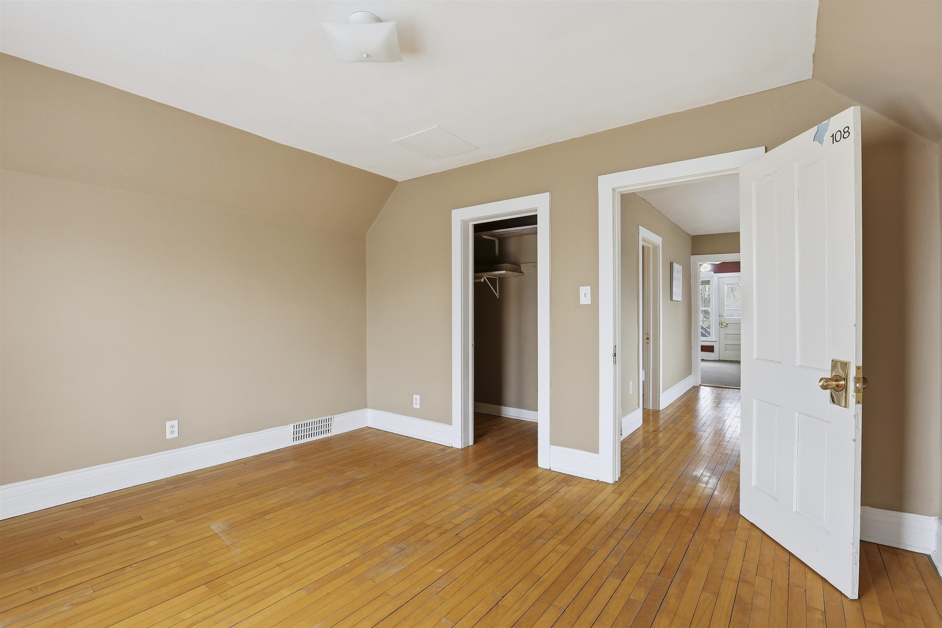 1310 South Madison Street Appleton, WI 54915 - Photo 27 of 32