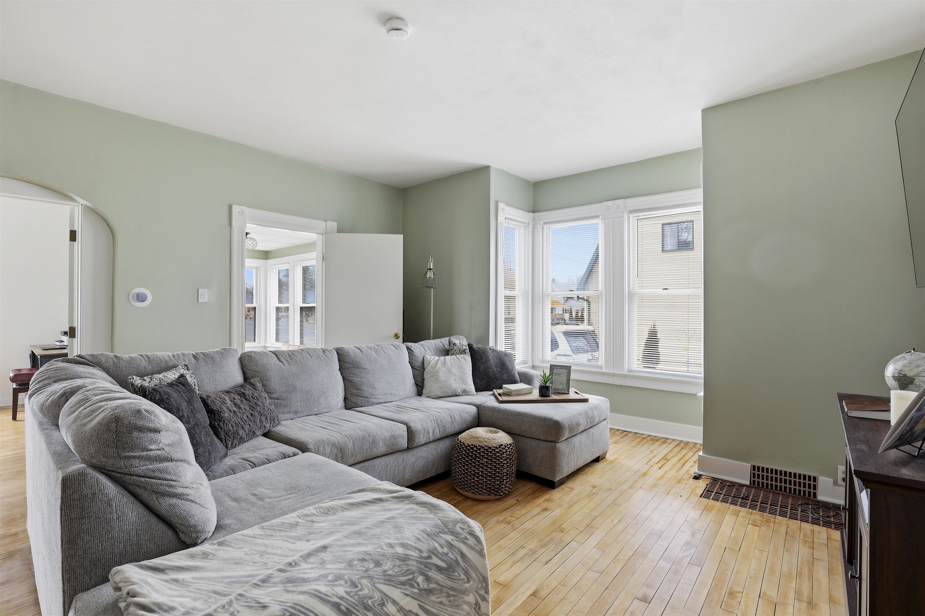 1310 South Madison Street Appleton, WI 54915 - Photo 5 of 32