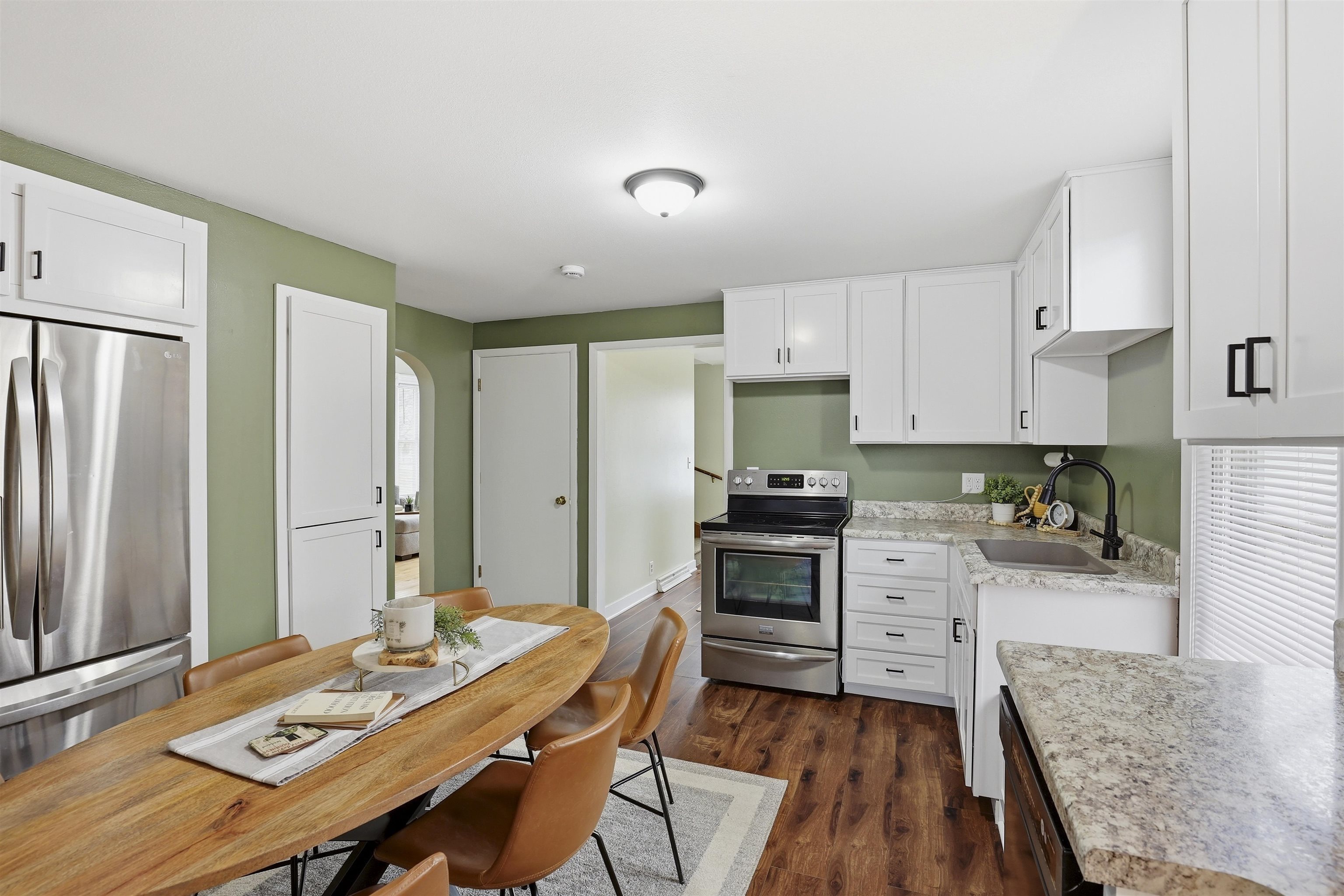 1310 South Madison Street Appleton, WI 54915 - Photo 8 of 32