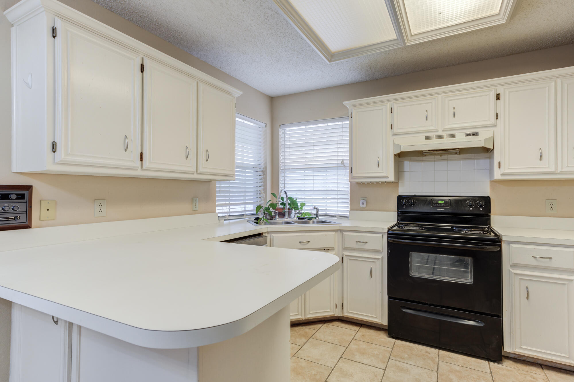 2328 93rd Place Lubbock, TX 79423 - Photo 14 of 31 wgp (18 of 33)