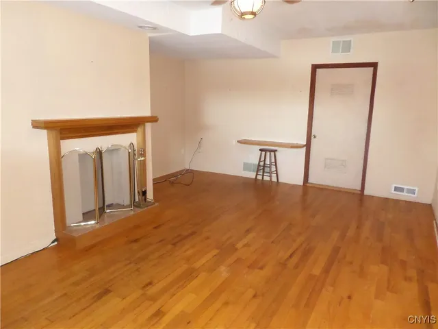 $120,000 | 258 Cedar Court, Unit 258, Van Buren, NY 13027