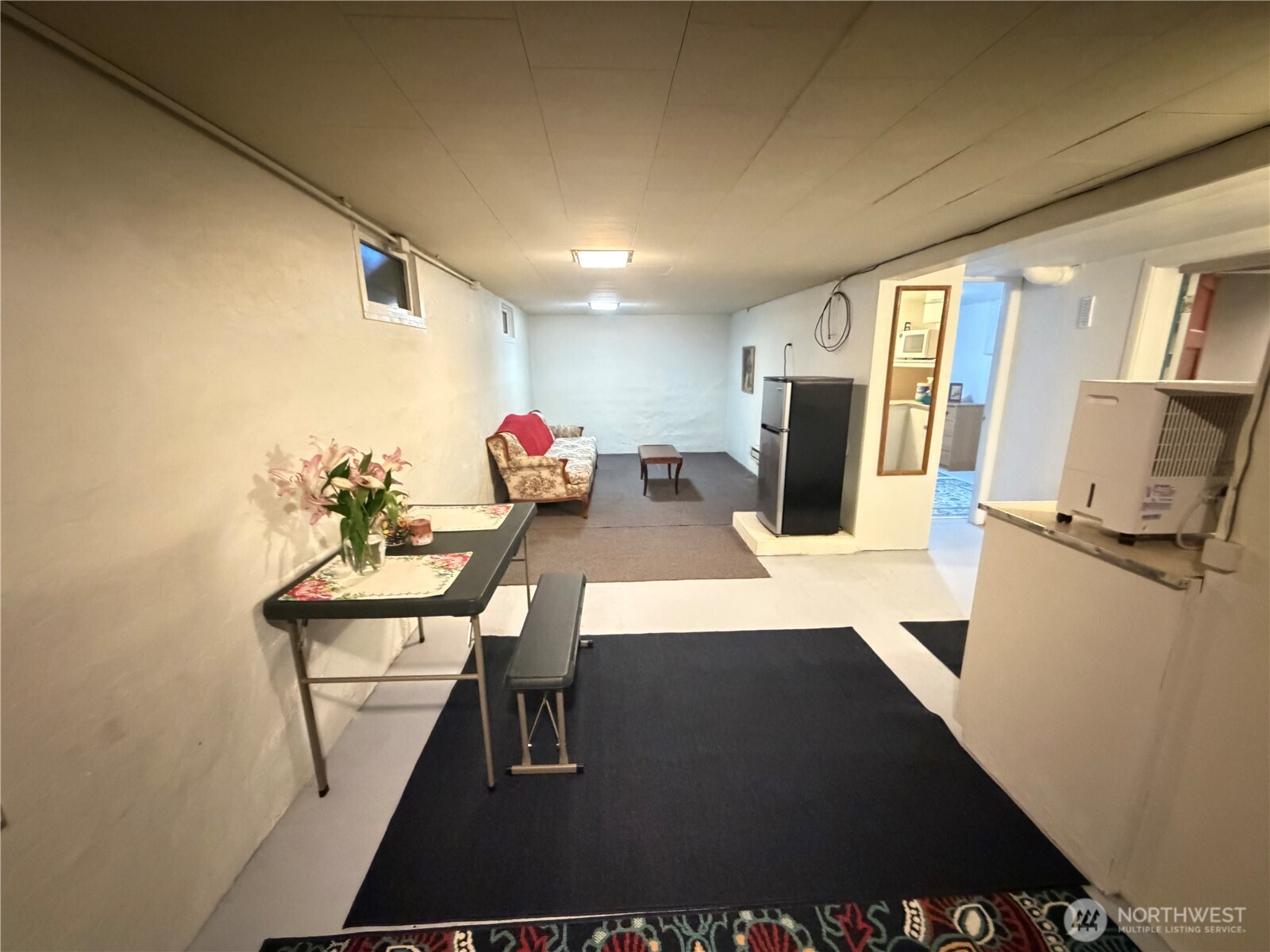 409 Birch Street South Omak, WA 98841 - Photo 26 of 32 a view of a dining room with furniture